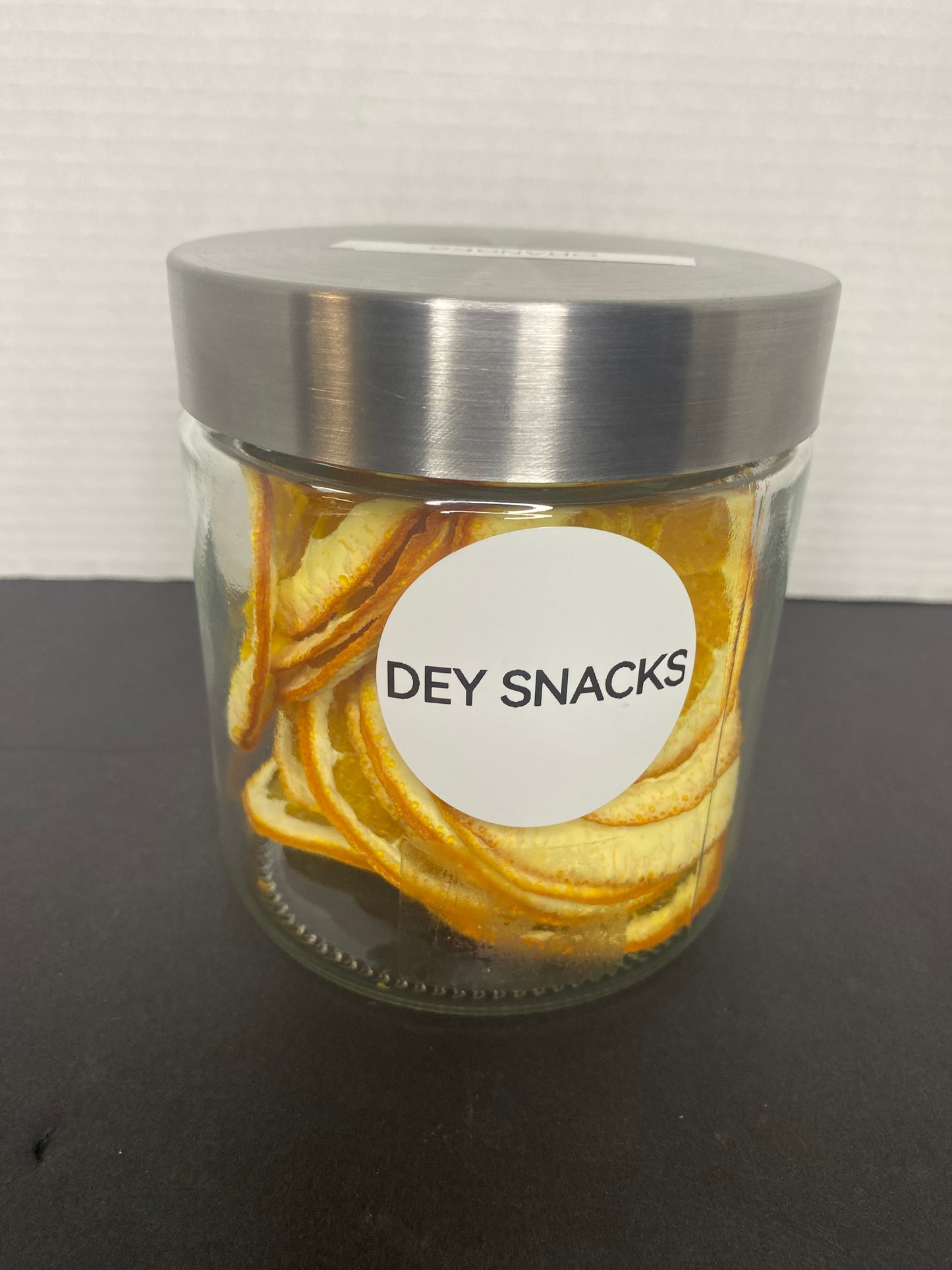Dehydrated orange slices