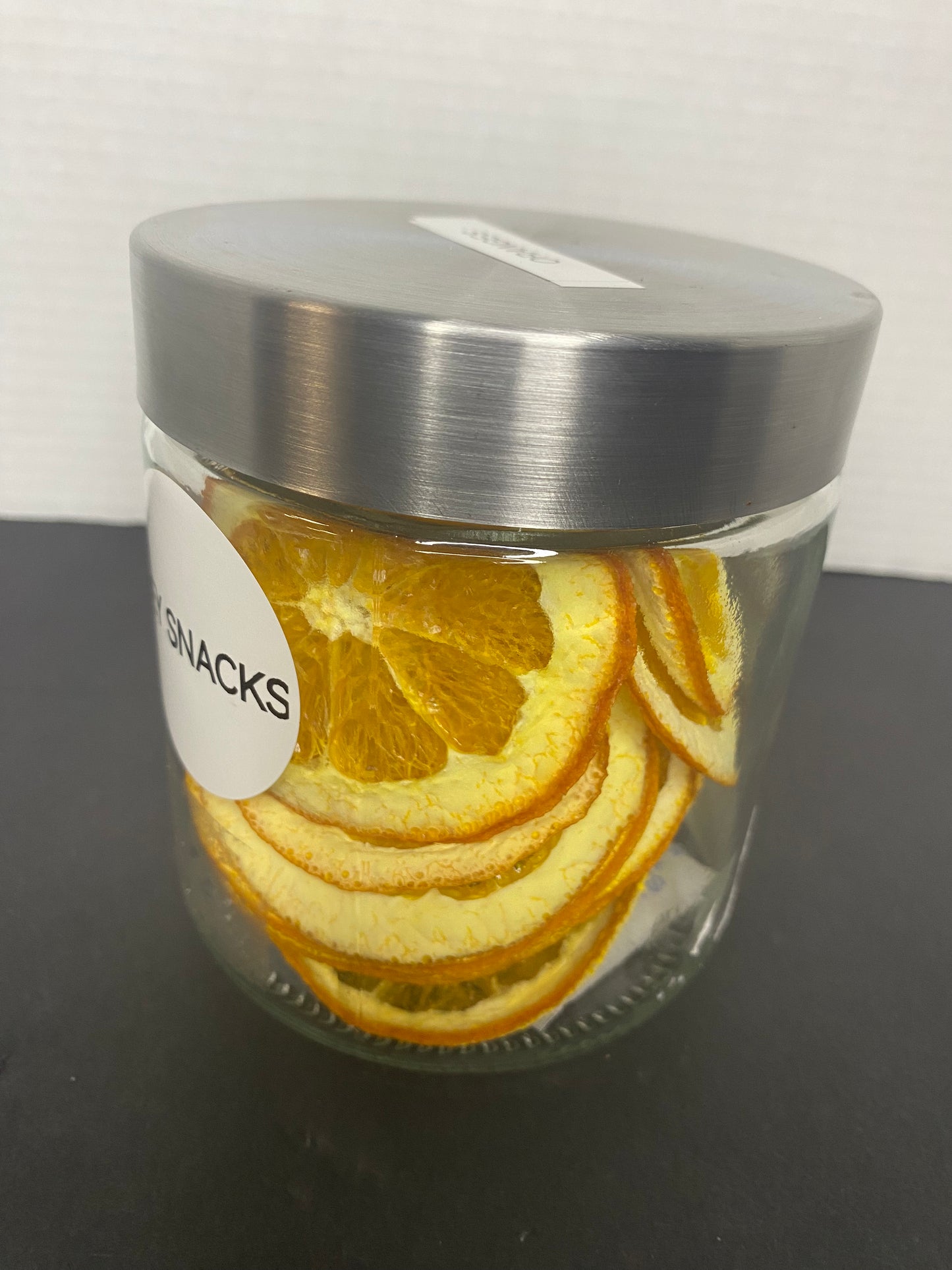 Dehydrated orange slices